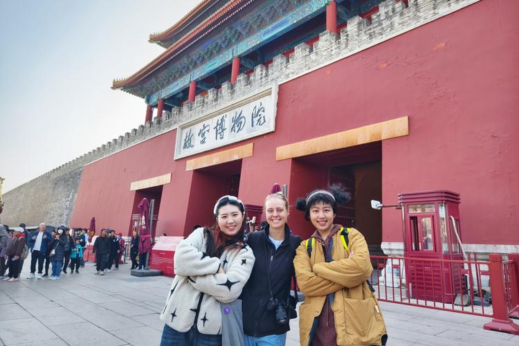 北京私人导游体验：深入探索老北京文化与现代艺术的魅力之旅