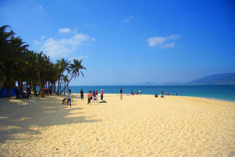 三亚伴游服务：私人导游带来贴心旅行体验，深入探索美食与文化