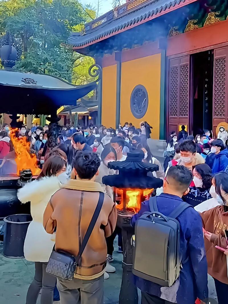 交友旅游的景点_杭州交友平台有哪些_杭州哪里有好的旅行交友