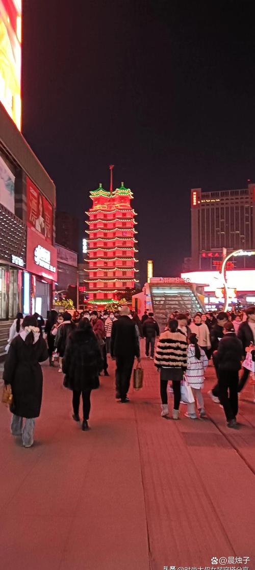 郑州旅行交友好去处，二七广场商圈不容错过